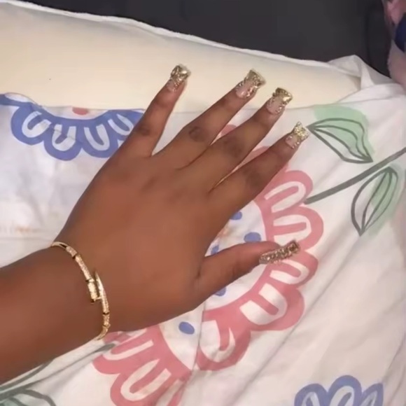 Just Un Clou Nail Gold Crystal Elegant Bracelet - Picture 3 of 11